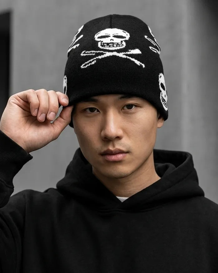 Skull Beanie ’Pirate’ - black