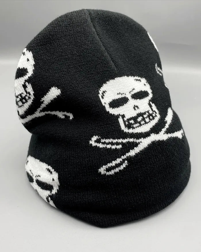 Skull Beanie ’Pirate’ - black